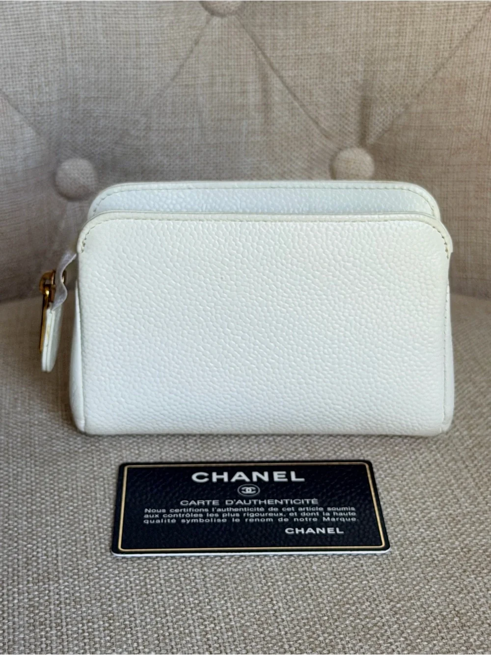 CHANEL White Caviar Leather CC Cosmetic Pouch Makeup Case Gold Hardware + Card